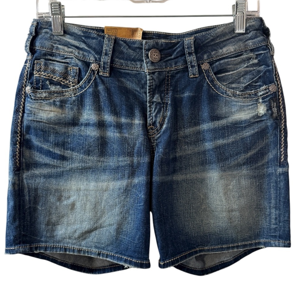 NWT Silver Jeans Suki Fit Jean Shorts Distressed Fluid Denim boho festival rock